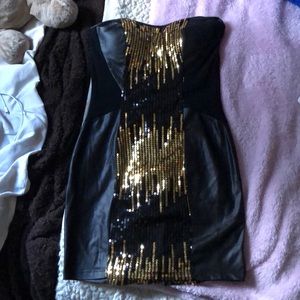 Strapless dress